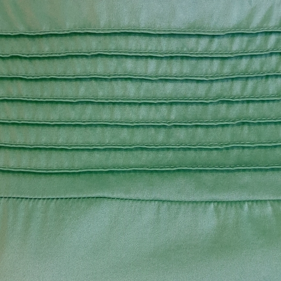 DKNY 100% silk apple green short sleeves top - Picture 5 of 7